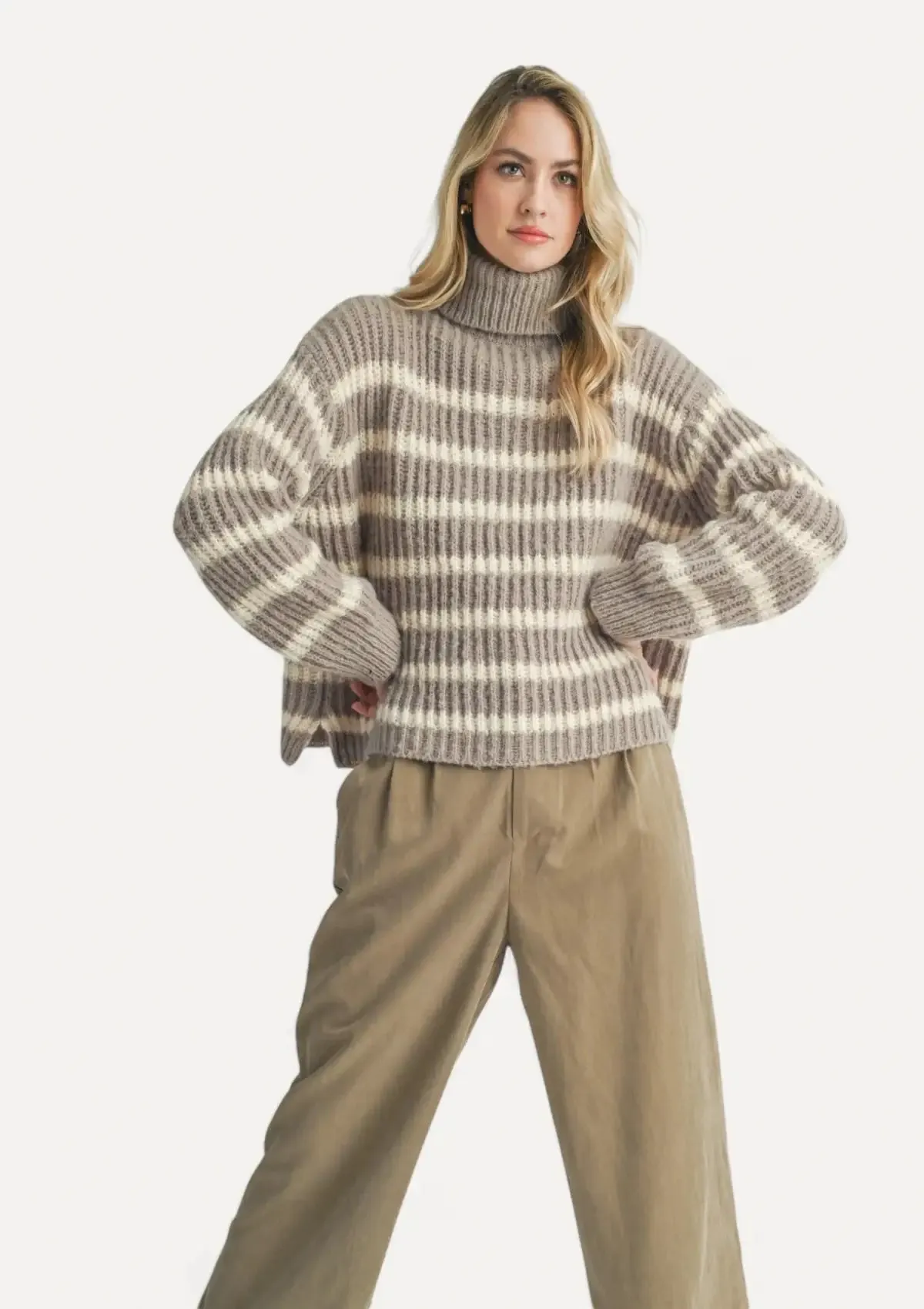 AKI Turtle Neck Striped Sweater - Moss Ivory