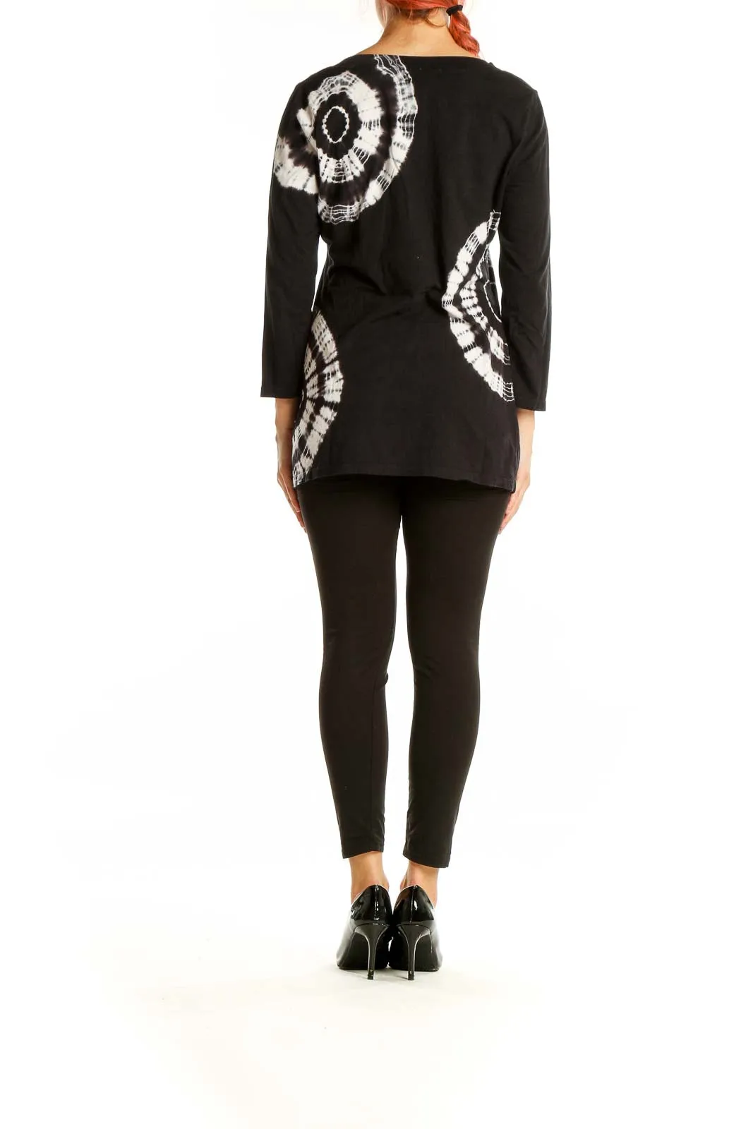 Black and White Tie-Dye V-Neck Top