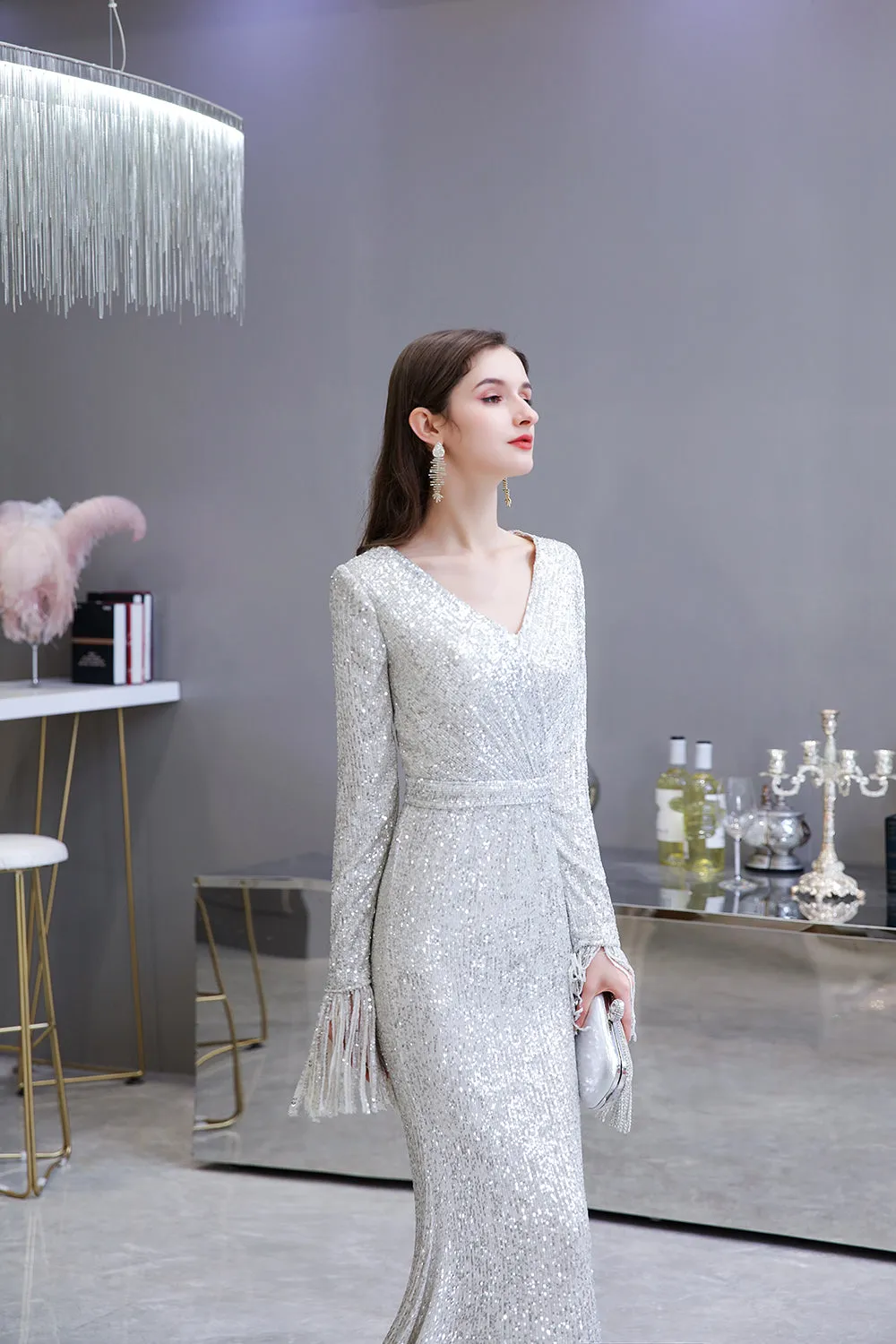 Gorgeous Sequins Long Sleeve V-Neck Mermaid Evening Gowns