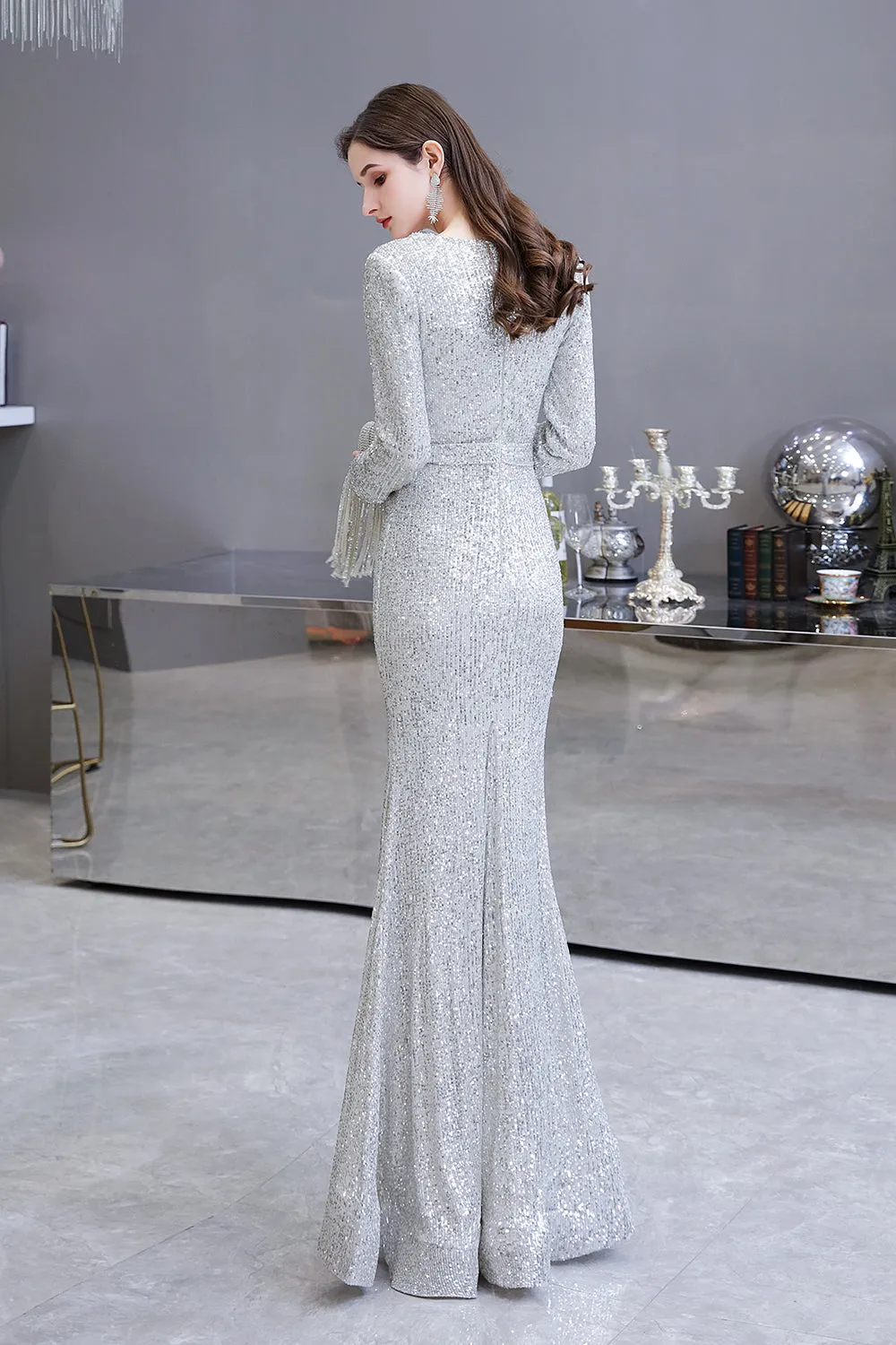 Gorgeous Sequins Long Sleeve V-Neck Mermaid Evening Gowns
