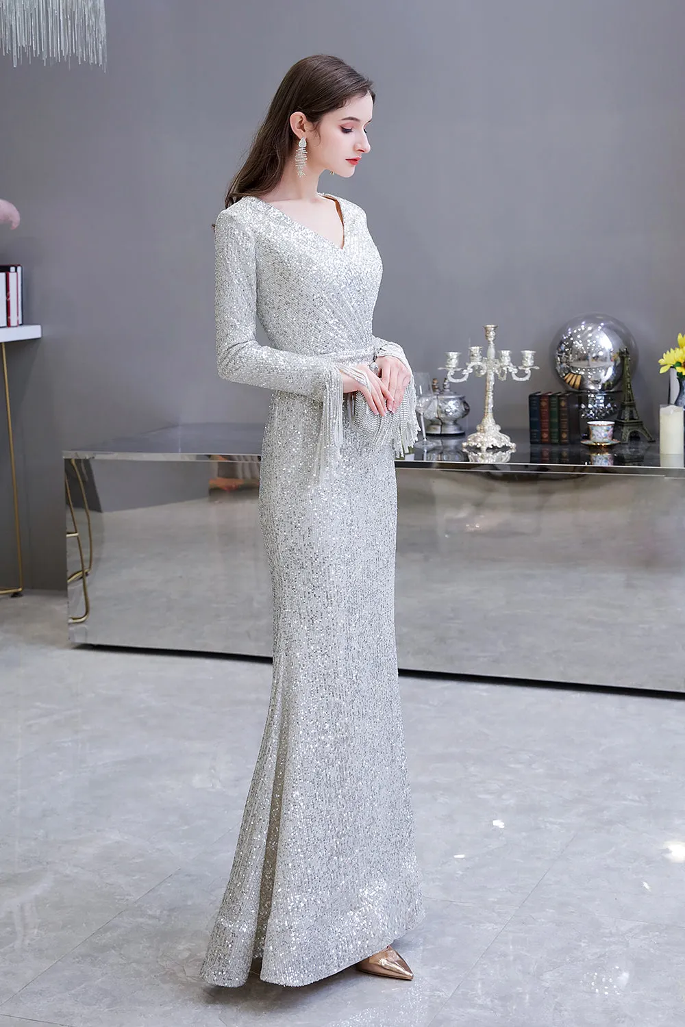 Gorgeous Sequins Long Sleeve V-Neck Mermaid Evening Gowns