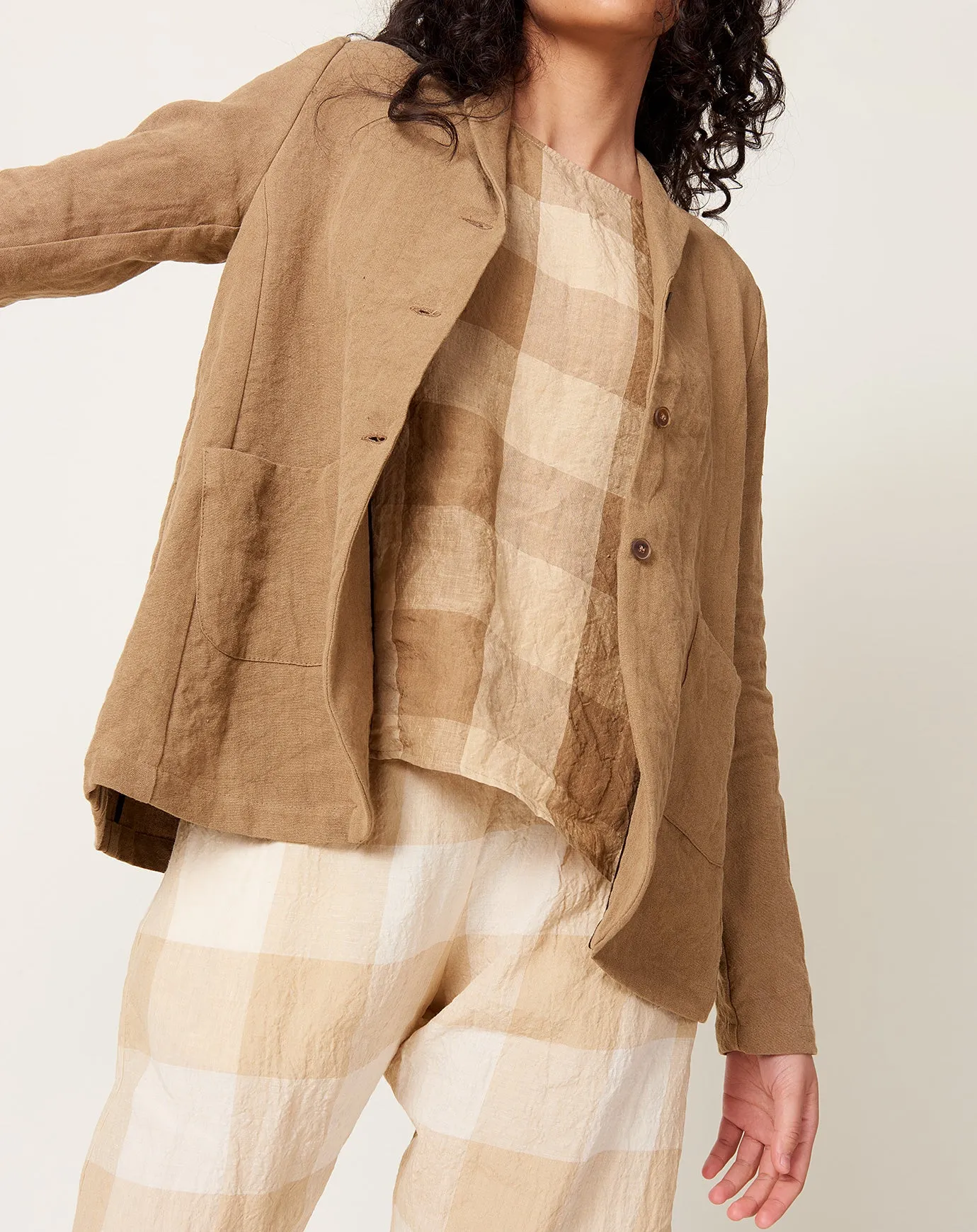Heavy Linen Jacket in Hazelnut