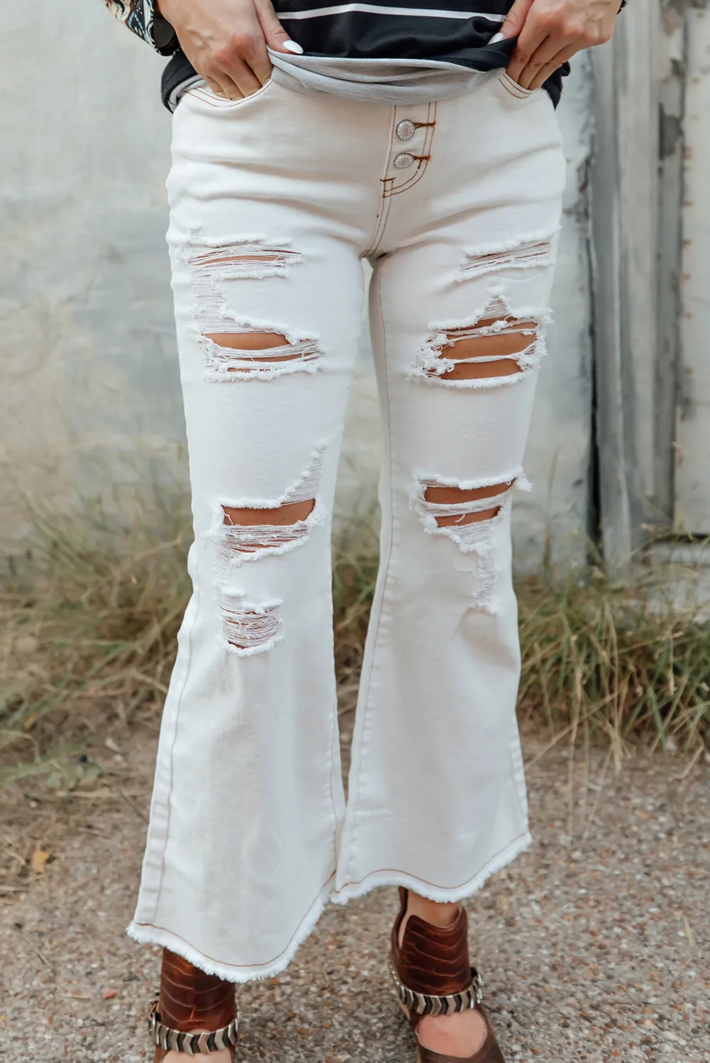 Light Washed Fly Flare Jeans