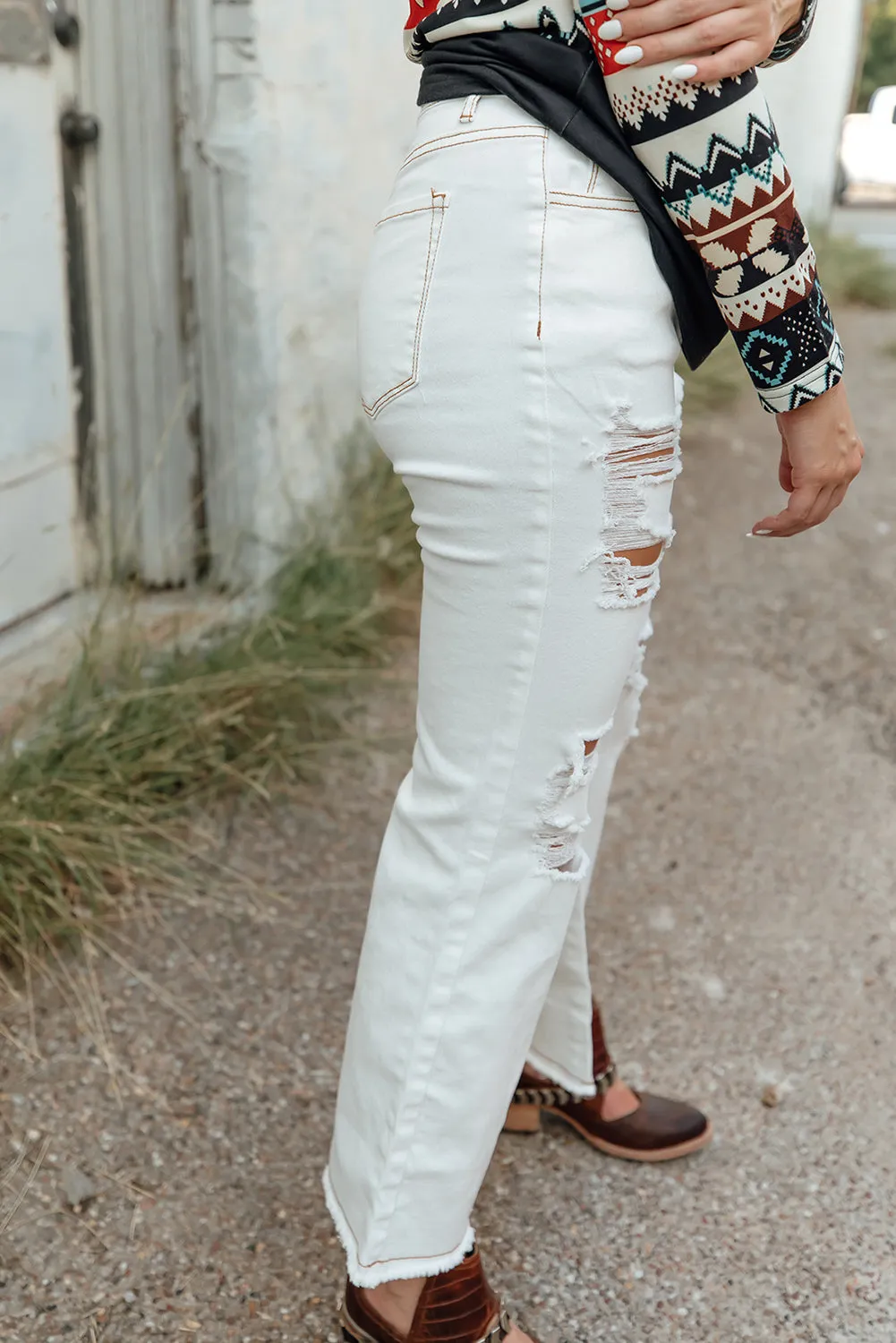 Light Washed Fly Flare Jeans