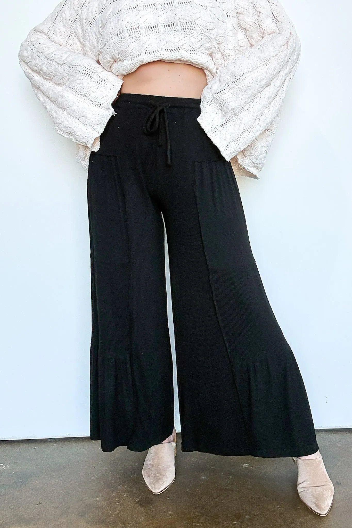 Naiara Ribbed Contrast Flowy Pants