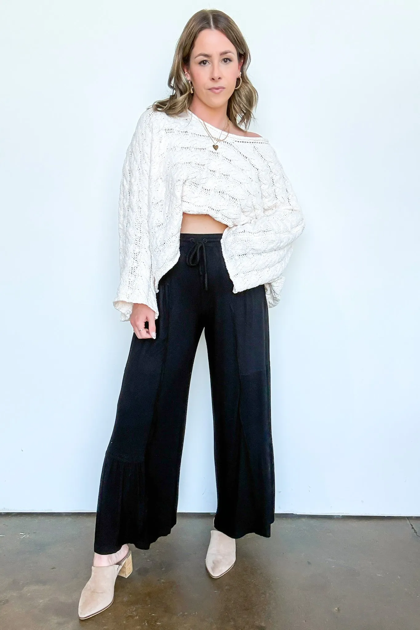 Naiara Ribbed Contrast Flowy Pants