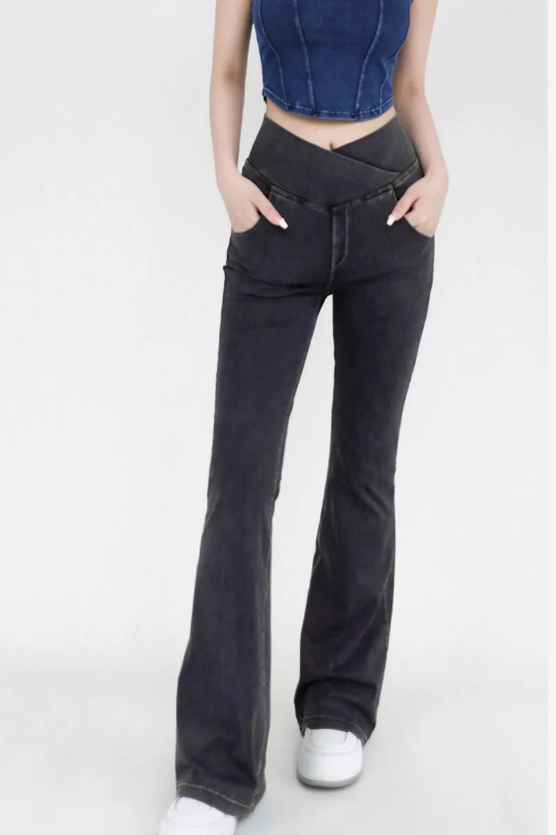 PK0682 Bootcut Workout Denim Pants